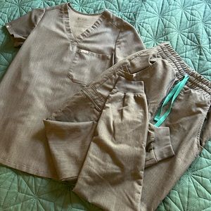 FIGS graphite scrub set, high waisted, XXS petite. HARDLY WORN!!!